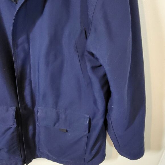 Duluth Trading Men's Blue Jacket - Picture 6 of 8
